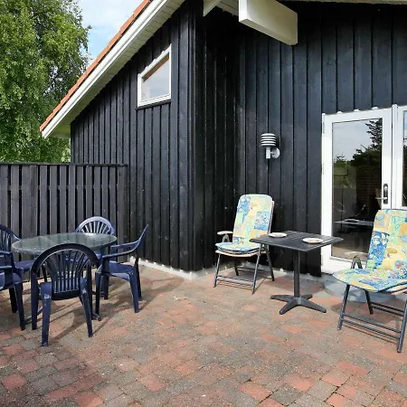 6 Person Holiday In Fjerritslev