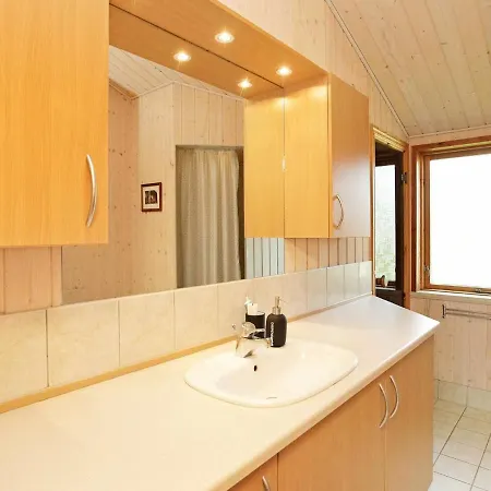 6 Person Holiday In Fjerritslev *